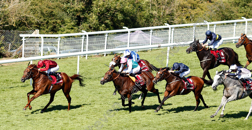 Lightning-Spear-0006 
 LIGHTNING SPEAR (Oisin Murphy) beats EXPERT EYE (2nd left), GUSTAV KLIMT (2nd right) and LORD GLITTERS (right) in The Qatar Sussex Stakes
Goodwood 1 Aug 2018 - Pic Steven Cargill / Racingfotos.com