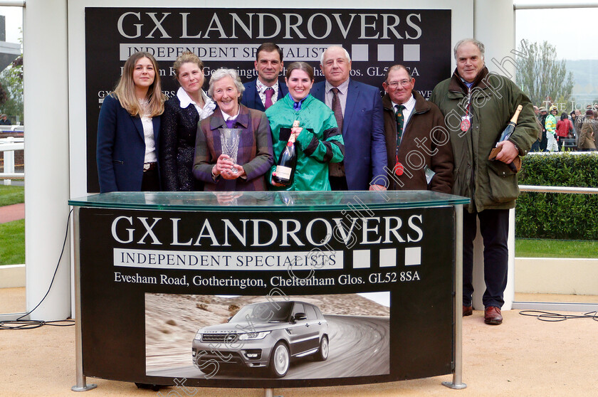 Kalabaloo-0009 
 Presentation to Mrs Shona Westrope and Gina Andrews for The GX Landrovers Mares Open Hunters Chase won by KALABALOO
Cheltenham 3 May 2019 - Pic Steven Cargill / Racingfotos.com