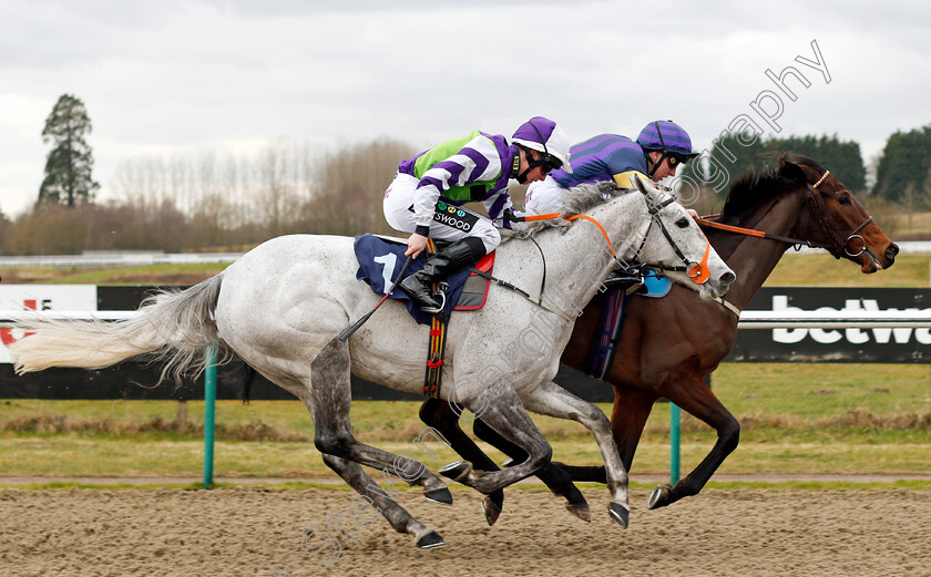 Miss-Minuty-0006 
 MISS MINUTY (left, Jason Watson) beats ASSANILKA (right) wins The 32Red.com Fillies Handicap Lingfield 2 Feb 2018 - Pic Steven Cargill / Racingfotos.com