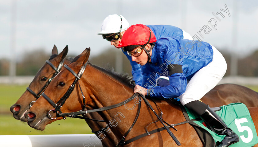 Winter-Snowfall-0001 
 WINTER SNOWFALL (William Buick)
Kempton 3 Apr 2024 - Pic Steven Cargill / Racingfotos.com