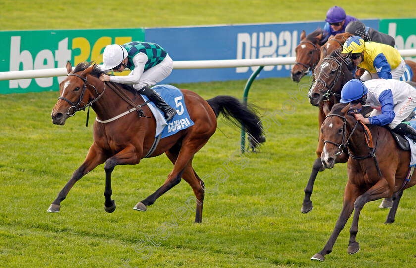 Midnight-Mile-0004 
 MIDNIGHT MILE (Oisin Orr) beats LOSE YOURSELF (right) The Godolphin Lifetime Care Oh So Sharp Stakes
Newmarket 7 Oct 2022 - Pic Steven Cargill / Racingfotos.com