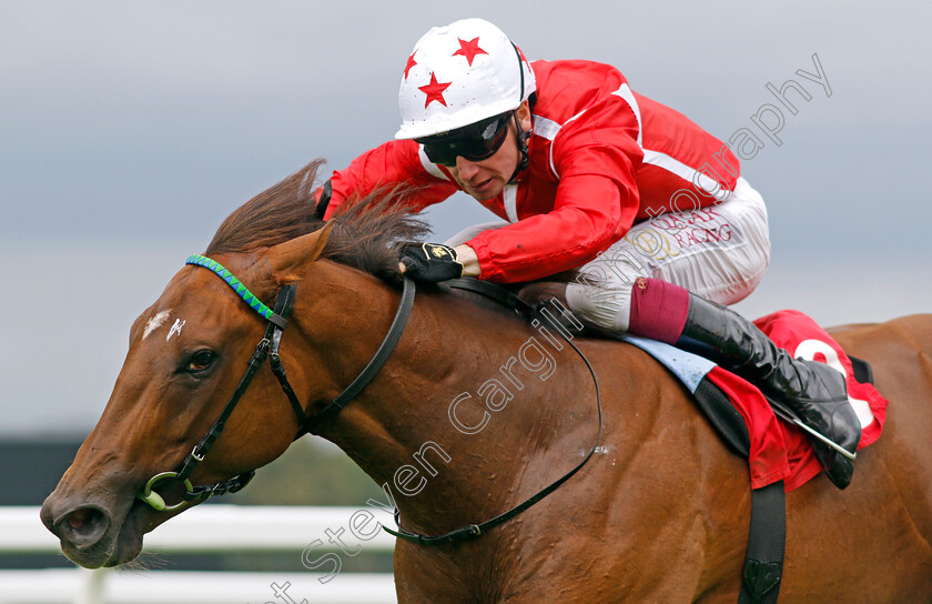 Shuwari-0001 
 SHUWARI (Oisin Murphy) wins The European Bloodstock News EBF Star Stakes
Sandown 27 Jul 2023 - Pic Steven Cargill / Racingfotos.com