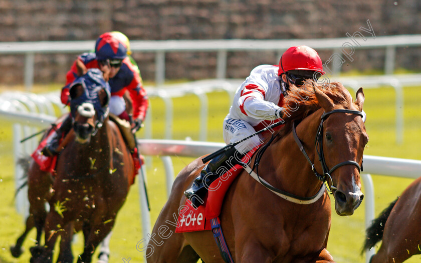 Showalong-0003 
 SHOWALONG (David Allan) wins The tote+ At tote.co.uk Handicap
Chester 5 May 2021 - Pic Steven Cargill / Racingfotos.com