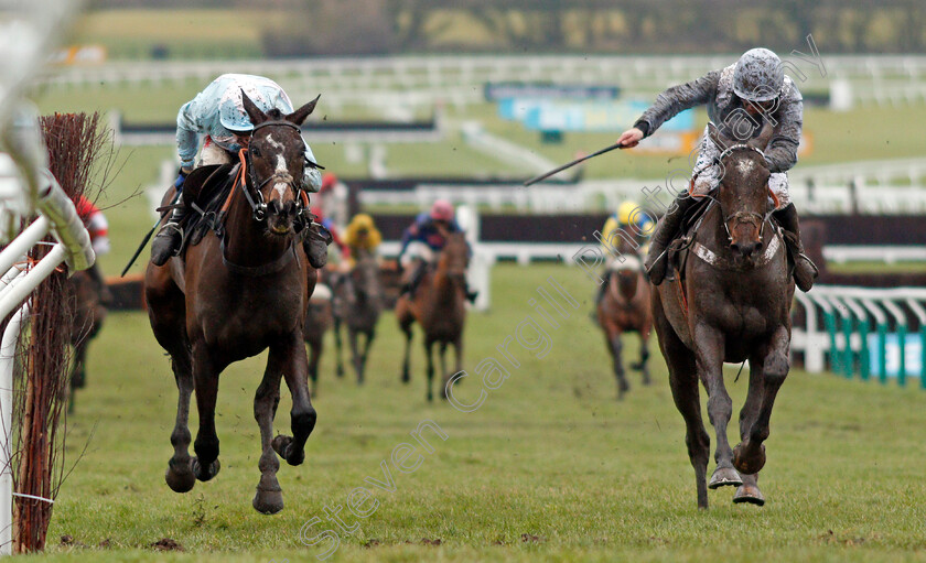 Santini-0001 
 SANTINI (right, Jeremiah McGrath) beats BLACK OP (left) in The Ballymore Classic Novices Hurdle Cheltenham 27 Jan 2018 - Pic Steven Cargill / Racingfotos.com