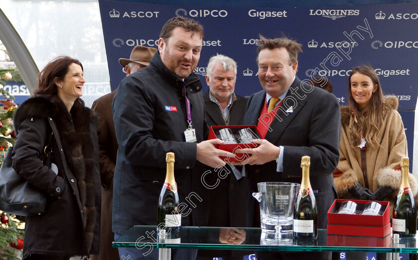 Angels-Breath-0008 
 Presentation to Nicky Henderson for The Sky Bet Supreme Trial Novices Hurdle won by ANGELS BREATH
Ascot 21 Dec 2018 - Pic Steven Cargill / Racingfotos.com