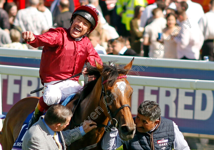 Soul-Sister-0011 
 SOUL SISTER (Frankie Dettori) wins The Betfred Oaks 
Epsom 2 Jun 2023 - pic Steven Cargill / Racingfotos.com