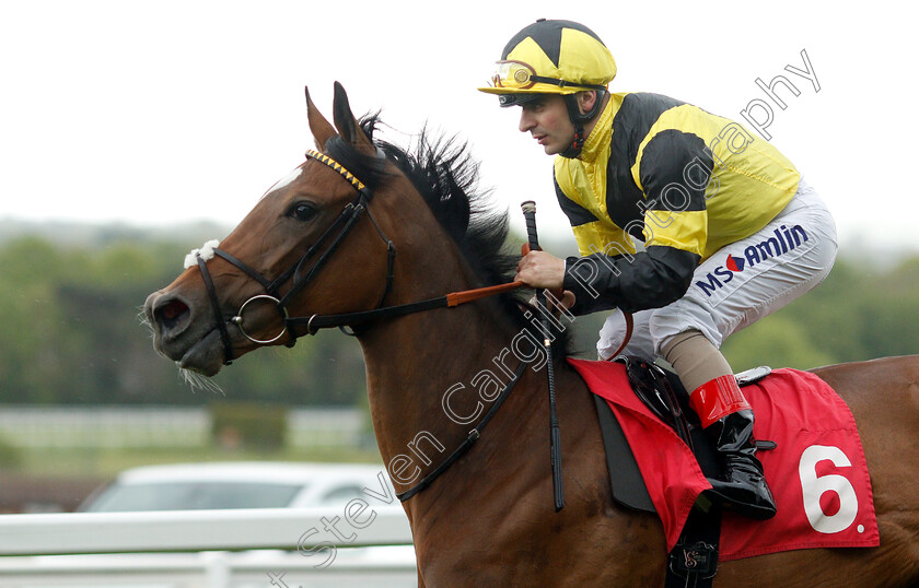 Motivate-Me-0001 
 MOTIVATE ME (Andrea Atzeni)
Sandown 26 Apr 2019 - Pic Steven Cargill / Racingfotos.com