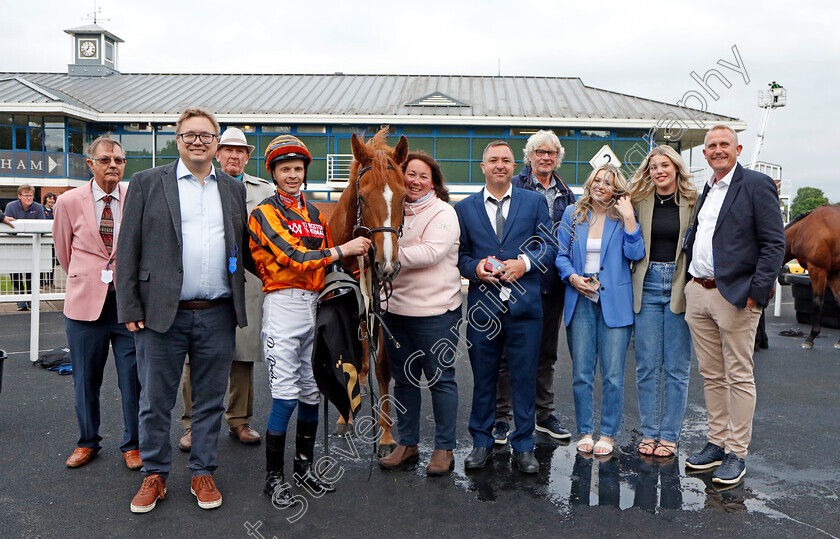 Mereside-Diva-0013 
 MERESIDE DIVA (David Probert) winner of The Bet At racingtv.com Handicap
Nottingham 30 May 2023 - Pic Steven Cargill / Racingfotos.com