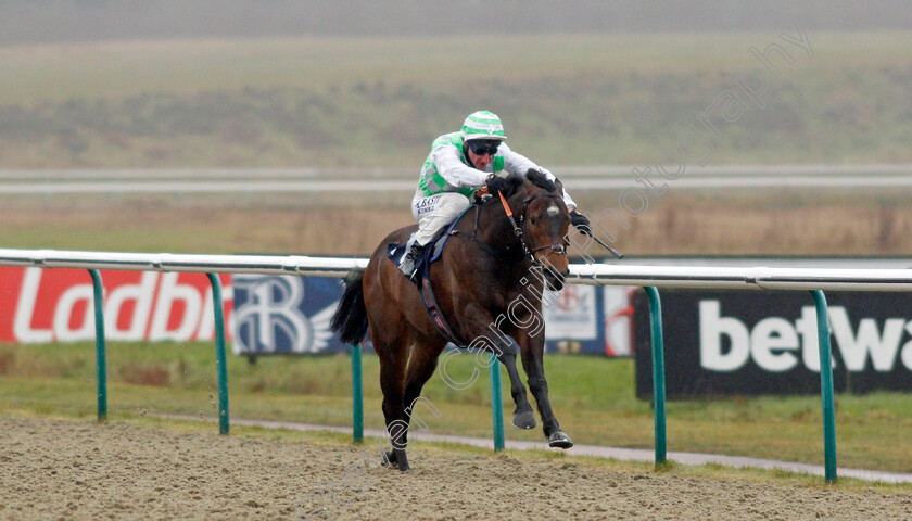 Weloof-0002 
 WELOOF (Adam Kirby) wins The Bombardier British Hopped Amber Beer Handicap
Lingfield 10 Mar 2021 - Pic Steven Cargill / Racingfotos.com