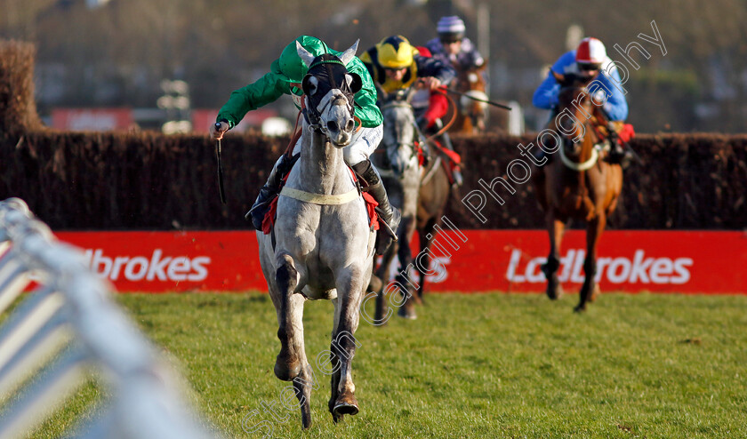 Bad-0006 
 BAD (Ben Jones) wins The Ladbrokes Handicap Chase
Kempton 22 Feb 2025 - Pic Steven Cargill / Racingfotos.com