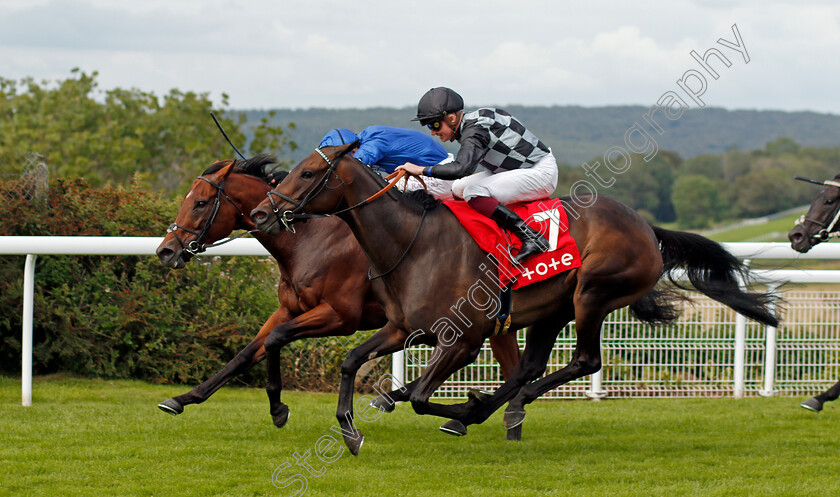 Lavender s-Blue-0005 
 LAVENDER'S BLUE (Rob Hornby) beats BENBATL (left) in The Tote Celebration Mile
Goodwood 28 Aug 2021 - Pic Steven Cargill / Racingfotos.com