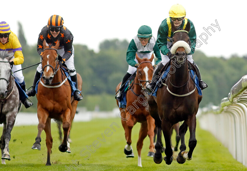 Shake-A-Leg-0003 
 SHAKE A LEG (Samantha Brown) wins The Macmillan Ride Of Their Lives Charity Race
York 11 Jun 2022 - Pic Steven Cargill / Racingfotos.com