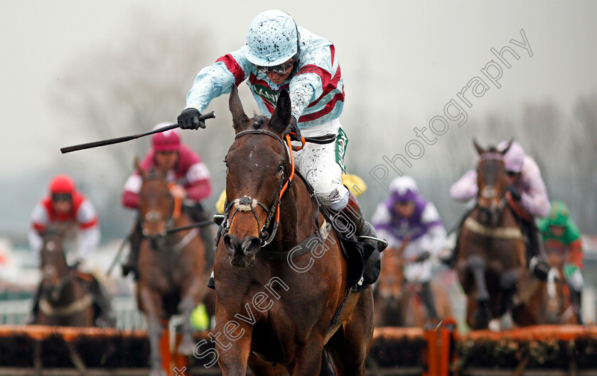 Lalor-0006 
 LALOR (Richard Johnson) wins The Betway Top Novices Hurdle Aintree 13 Apr 2018 - Pic Steven Cargill / Racingfotos.com