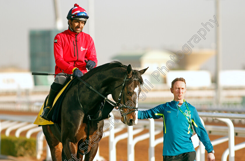 Pyledriver-0001 
 PYLEDRIVER with Martin Dwyer, training for the Neom Turf Cup
King Abdulaziz Racetrack, Riyadh, Saudi Arabia 23 Feb 2022 - Pic Steven Cargill / Racingfotos.com