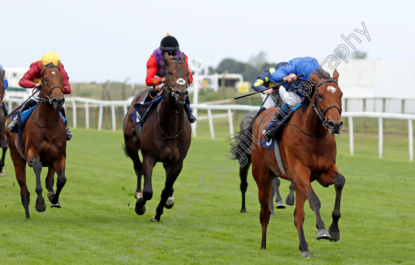 Edge-Of-Blue-0003 
 EDGE OF BLUE (William Buick) wins The EBF Future Stayers Maiden Stakes
Yarmouth 19 Sep 2023 - Pic Steven Cargill / Racingfotos.com