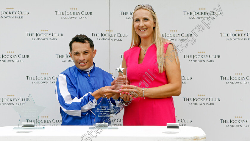 Dance-In-The-Grass-0020 
 Presentation for The European Bloodstock News EBF Star Stakes
Sandown 21 Jul 2022 - Pic Steven Cargill / Racingfotos.com