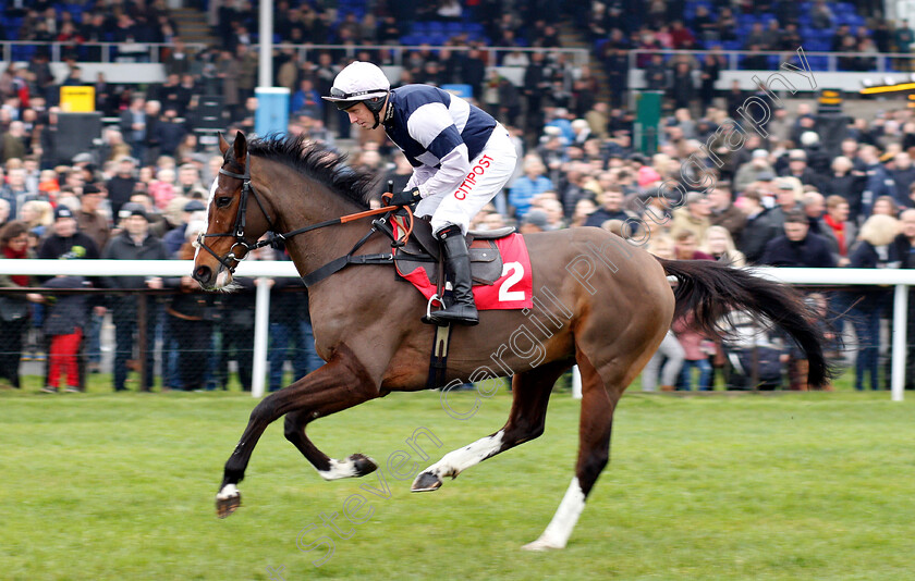 The-Big-Bite-0001 
 THE BIG BITE (Noel Fehily)
Kempton 26 Dec 2018 - Pic Steven Cargill / Racingfotos.com