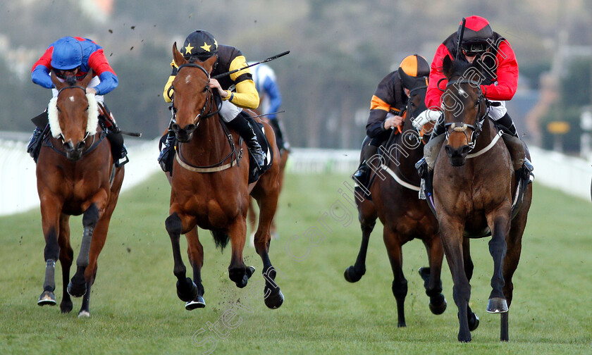 Sioux-Frontier-0004 
 SIOUX FRONTIER (right, Lewis Edmunds) beats ELITE ICON (centre) in The Follow @racingtv On Twitter Handicap
Musselburgh 2 Apr 2019 - Pic Steven Cargill / Racingfotos.com