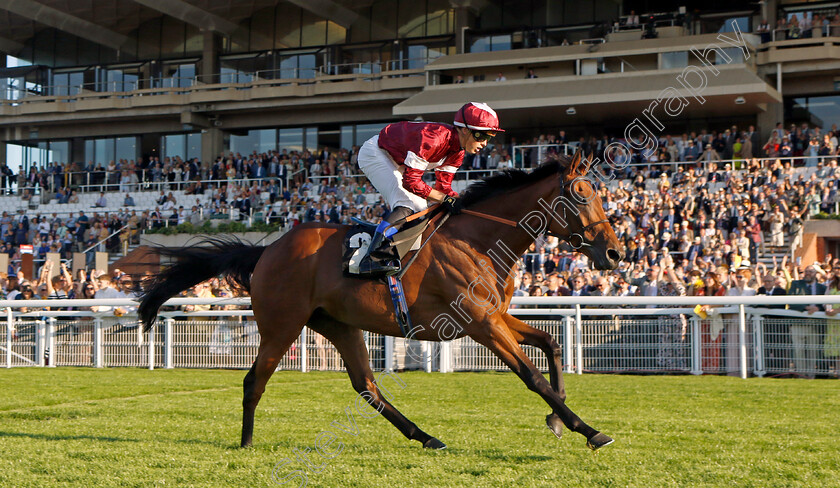 Vino-Victrix-0006 
 VINO VICTRIX (Benoit de la Sayette) wins The William Hill Scratch Of The Day Handicap
Goodwood 26 Aug 2022 - Pic Steven Cargill / Racingfotos.com