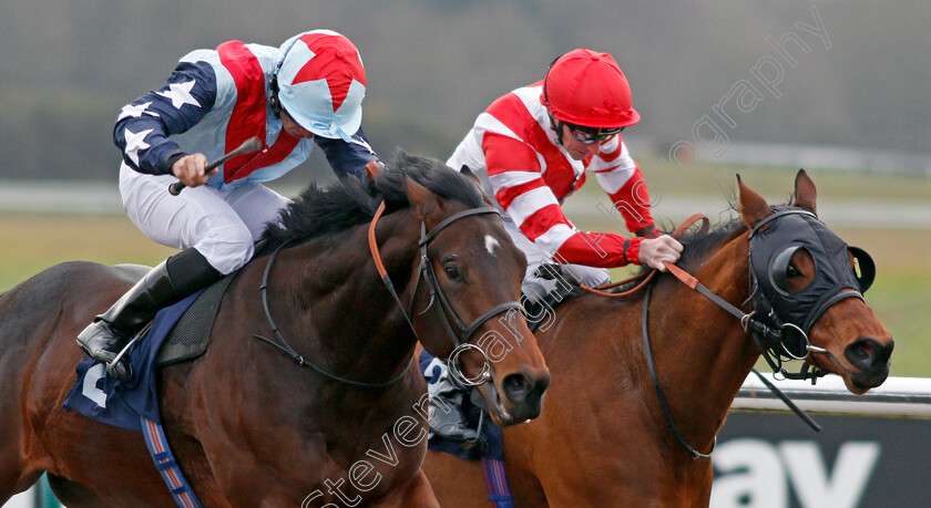 Galloway-Hills-0004 
 GALLOWAY HILLS (left, Sean Levey) beats NOMORECALLS (right) in The Betway Sprint Novice Stakes Lingfield 6 Jan 2018 - Pic Steven Cargill / Racingfotos.com