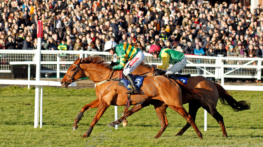 Yanworth-0004 
 YANWORTH (Barry Geraghty) wins The BetBright Dipper Novices Chase Cheltenham 1 Jan 2018 - Pic Steven Cargill / Racingfotos.com