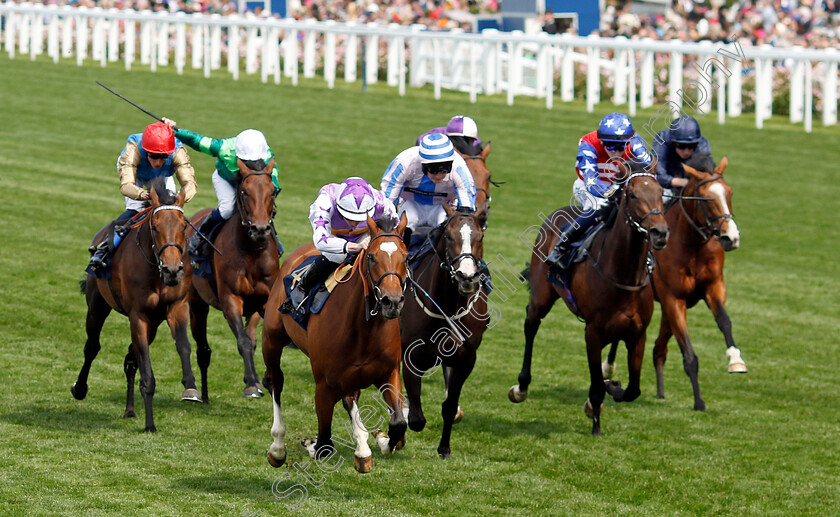 Going-The-Distance-0002 
 GOING THE DISTANCE (Rossa Ryan) wins The King George V Stakes
Royal Ascot 20 Jun 2024 - Pic Steven Cargill / Racingfotos.com