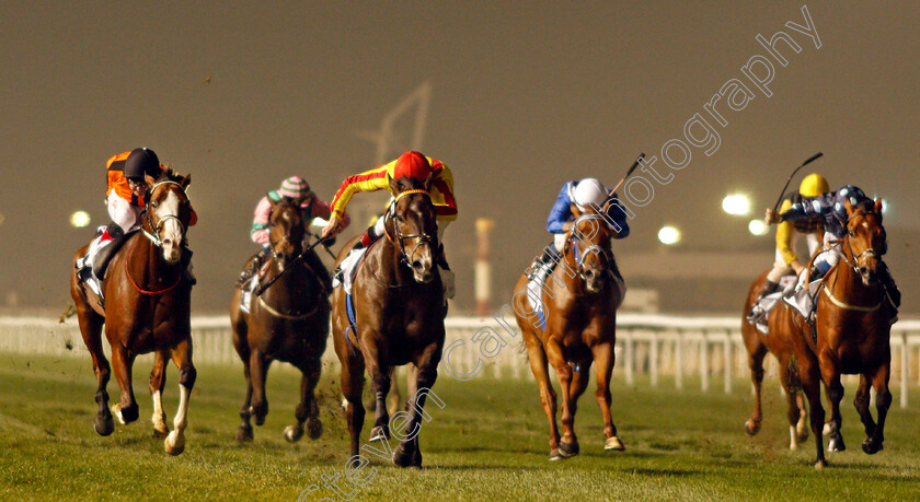 Dutch-Masterpiece-0001 
 DUTCH MASTERPIECE (centre, Pat Smullen) beats YARD LINE (left) in The EGA Jebel Ali Trophy Handicap Meydan 25 Jan 2018 - Pic Steven Cargill / Racingfotos.com