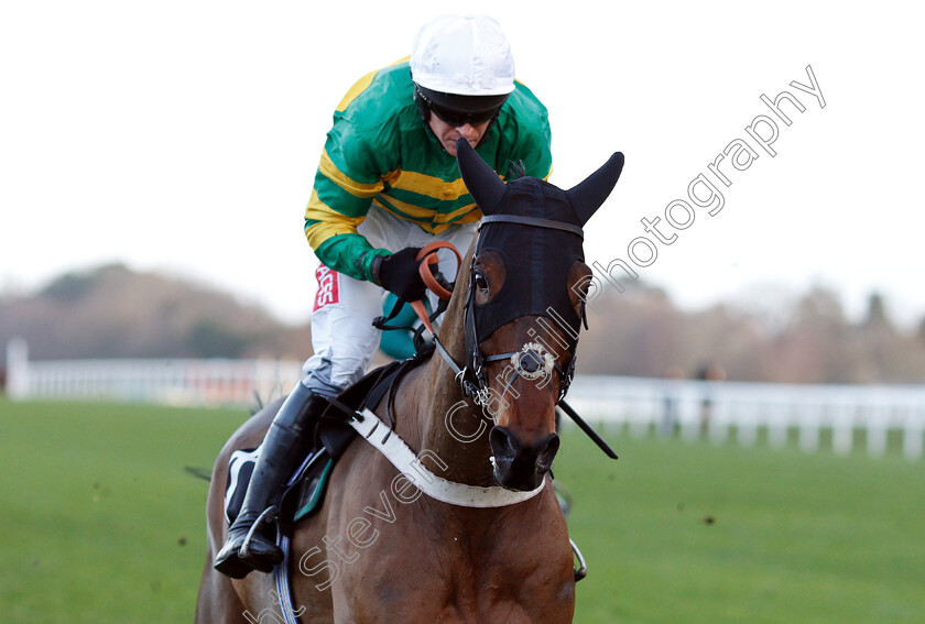 Hell s-Kitchen-0006 
 HELL'S KITCHEN (Barry Geraghty) wins The My Pension Expert Handicap Chase
Ascot 22 Dec 2018 - Pic Steven Cargill / Racingfotos.com