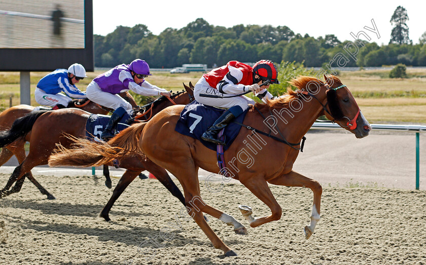 The-Good-Ting-0002 
 THE GOOD TING (Callum Shepherd) wins The Betway Nursery
Lingfield 5 Aug 2020 - Pic Steven Cargill / Racingfotos.com