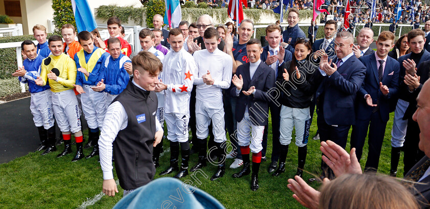 Cieren-Fallon-0002 
 CIEREN FALLON is applauded by his colleagues to recieve the Champion Apprentice Jockey Title
Ascot 19 Oct 2019 - Pic Steven Cargill / Racingfotos.com