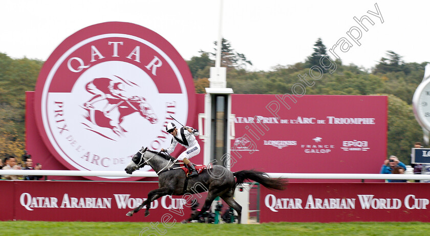 Fazza-Al-Khalediah-0002 
 FAZZA AL KHALEDIAH (Pierantonio Convertino) wins The Qatar Arabian World Cup
Longchamp 7 Oct 2018 - Pic Steven Cargill / Racingfotos.com