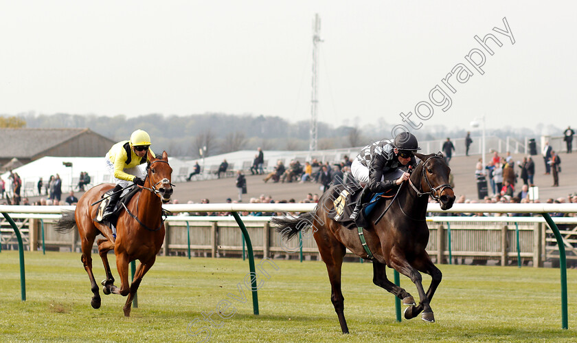 Lavender s-Blue-0002 
 LAVENDER'S BLUE (Robert Havlin) wins The bet365 EBF Fillies Maiden Stakes Div2
Newmarket 16 Apr 2019 - Pic Steven Cargill / Racingfotos.com