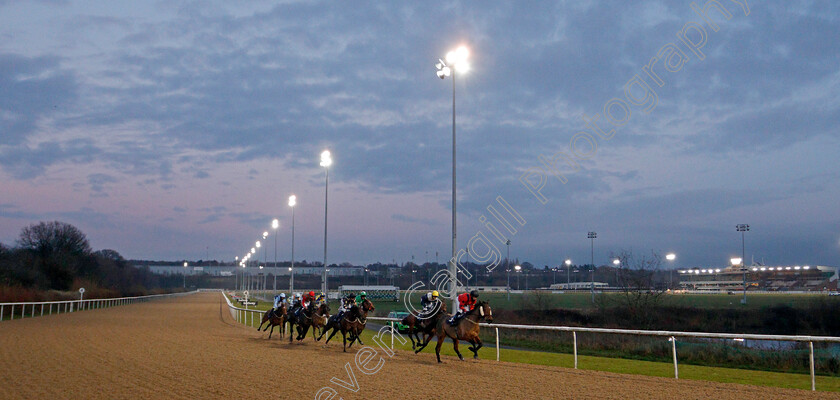 Wolverhampton-0001 
 Racing around the far turn during The Bombardier Handicap Div1 won by HECTOR'S HERO (blinkers)
Wolverhampton 5 Dec 2020 - Pic Steven Cargill / Racingfotos.com