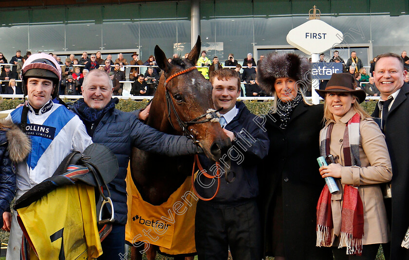 Waiting-Patiently-0013 
 WAITING PATIENTLY (Brian Hughes) with Ruth Jefferson and owners after The Betfair Ascot Chase Ascot 17 Feb 2018 - Pic Steven Cargill / Racingfotos.com