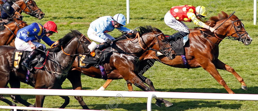 Celsius-0008 
 CELSIUS (Jack Mitchell) beats ANCIENT TIMES (2nd right) and TEES SPIRIT (5) in The Moet & Chandon Handicap
Newmarket 8 Jul 2022 - Pic Steven Cargill / Racingfotos.com