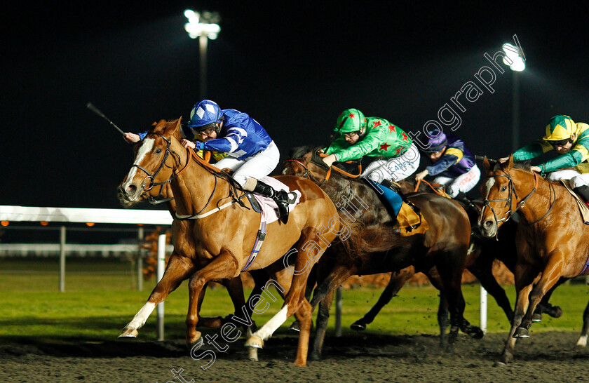 Dance-Teacher-0002 
 DANCE TEACHER (Liam Keniry) wins The ROA/Racing Post Owners Jackpot Handicap Kempton 20 Dec 2017 - Pic Steven Cargill / Racingfotos.com