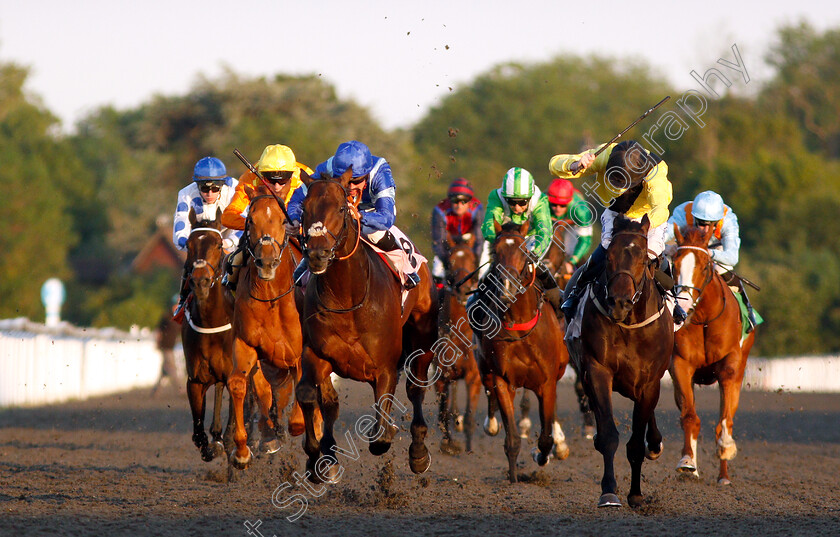 Harbour-Breeze-0003 
 HARBOUR BREEZE (left, Jason Watson) beats KOEMAN (right) in The 32Red Handicap
Kempton 22 May 2019 - Pic Steven Cargill / Racingfotos.com