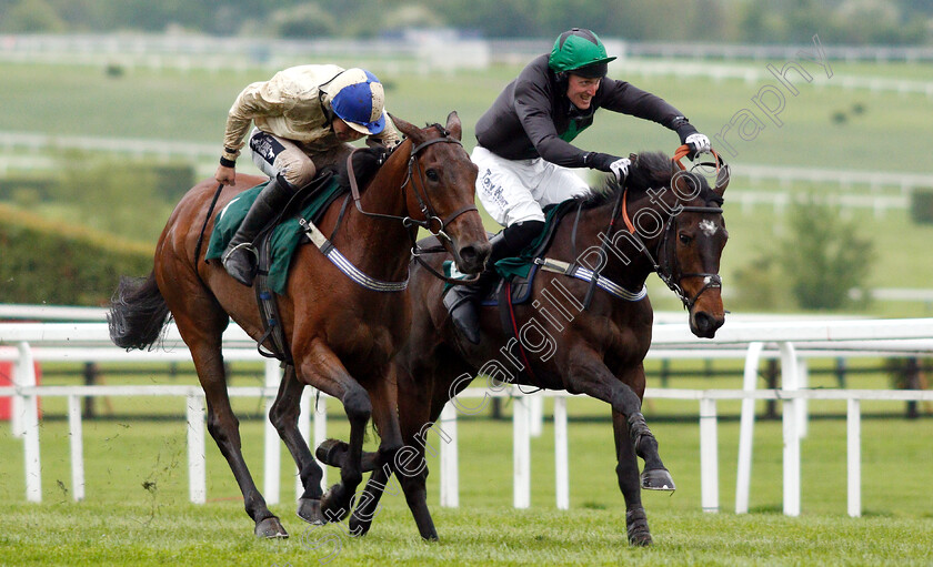 Hazel-Hill-0005 
 HAZEL HILL (left, Alex Edwards) beats CARYTO DES BROSSES (right) in The Timico Mixed Open Gold Cup Final Hunters Chase
Cheltenham 3 May 2019 - Pic Steven Cargill / Racingfotos.com