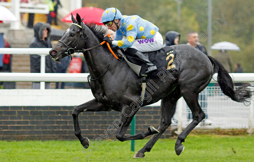 Dashing-Roger-0002 
 DASHING ROGER (Kieran Shoemark) wins The Trustatrader For Tradespeople You Can Trust Handicap
Nottingham 11 Oct 2023 - Pic Steven Cargill / Racingfotos.com