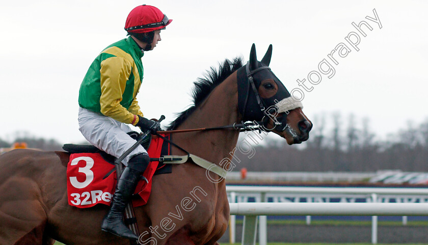 Fox-Norton-0001 
 FOX NORTON (Bryan Cooper) Kempton 26 Dec 2017 - Pic Steven Cargill / Racingfotos.com