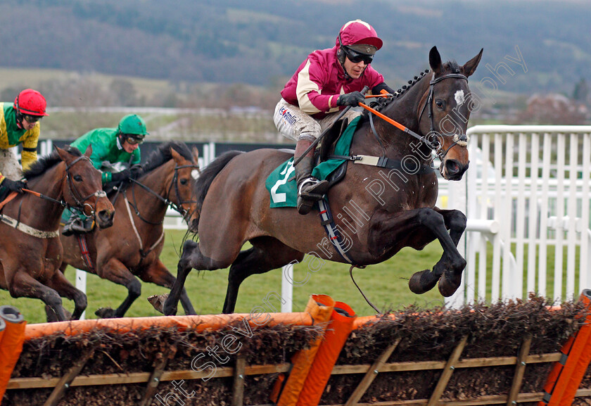 Beer-Goggles-0001 
 BEER GOGGLES (Richard Johnson) Cheltenham 27 Jan 2018 - Pic Steven Cargill / Racingfotos.com