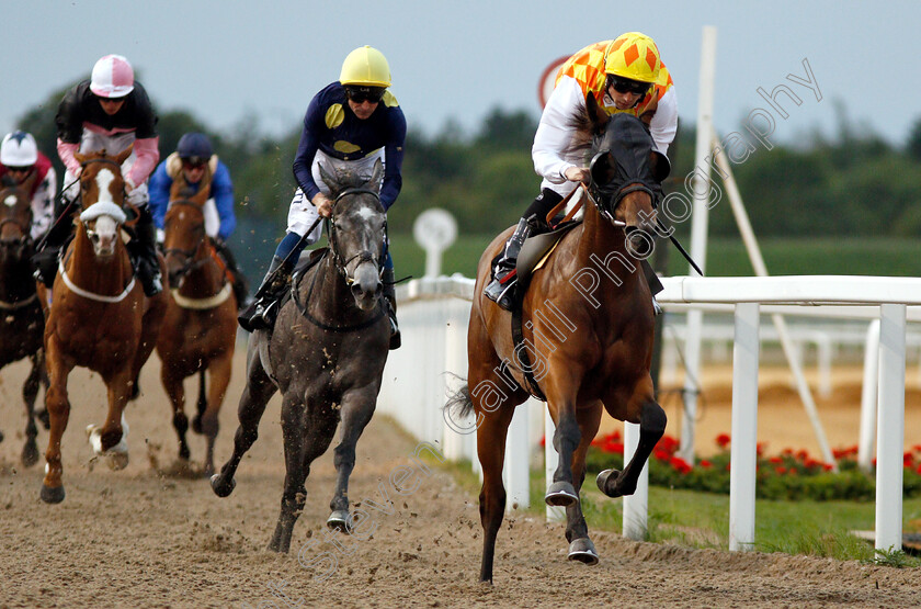 Storm-Shelter-0006 
 STORM SHELTER (Jack Mitchell) wins The Bet toteexacta At totesport.com Nursery
Chelmsford 6 Sep 2018 - Pic Steven Cargill / Racingfotos.com