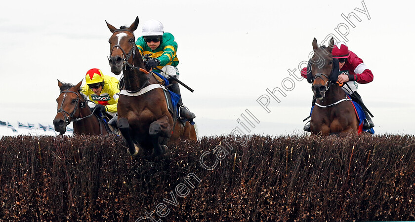 Jonbon-0001 
 JONBON (centre, Nico de Boinville) beats PROTEKTORAT (left) and CONFLATED (right) in The My Pension Expert Melling Chase
Aintree 12 Apr 2024 - Pic Steven Cargill / Racingfotos.com