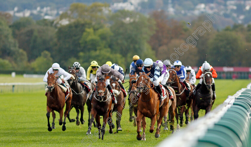 A-Case-Of-You-0001 
 A CASE OF YOU (centre, Ronan Whelan) beats AIR DE VALSE (right) in The Prix de L'Abbaye de Longchamp
Longchamp 3 Oct 2021 - Pic Steven Cargill / Racingfotos.com