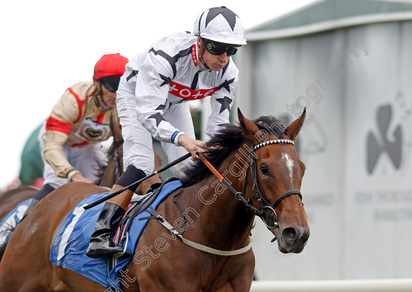 Mersea-0006 
 MERSEA (Sam James) wins The No.1 York By Guesthouse Hotels British EBF Fillies Novice Stakes
York 10 Jun 2022 - Pic Steven Cargill / Racingfotos.com