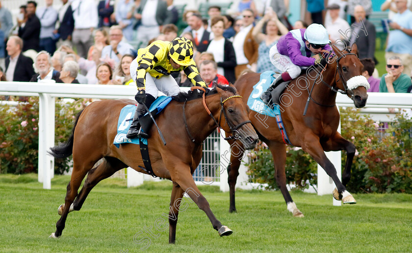 Miss-Fascinator-0003 
 MISS FASCINATOR (Silvestre de Sousa) wins The John Guest Racing British EBF Fillies Novice Stakes
Ascot 26 Jul 2024 - Pic Steven Cargill / Racingfotos.com