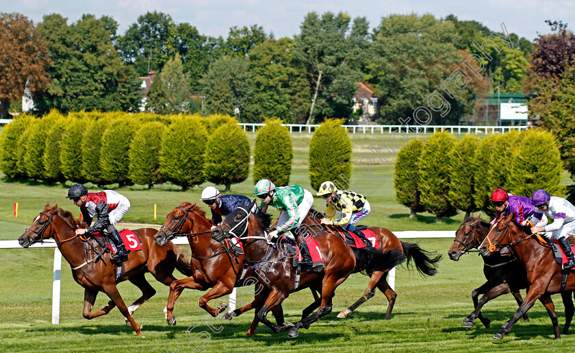 Spoof-0002 
 SPOOF (centre, Callum Shepherd) beats THE GOLDEN CUE (left) and ZALSHAH (2nd left) in The Watch Racing UK On Sky 432 Nursery Sandown 1 Sep 2017 - Pic Steven Cargill / Racingfotos.com