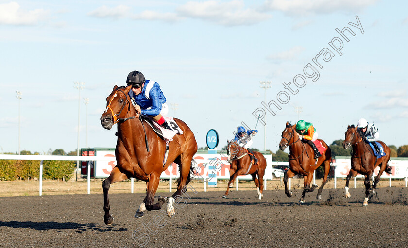 Maaward-0002 
 MAAWARD (Andrea Atzeni) wins The 32Red On The App Store Novice Stakes Div 1 
Kempton 8 Aug 2018 - Pic Steven Cargill / Racingfotos.com