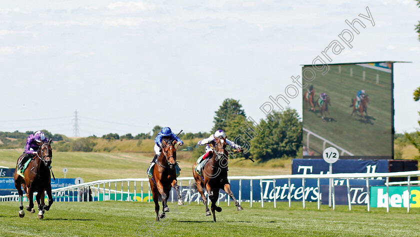 Mawj-0001 
 MAWJ (centre, Ray Dawson) beats LEZOO (right) in The Duchess of Cambridge Stakes
Newmarket 8 Jul 2022 - Pic Steven Cargill / Racingfotos.com