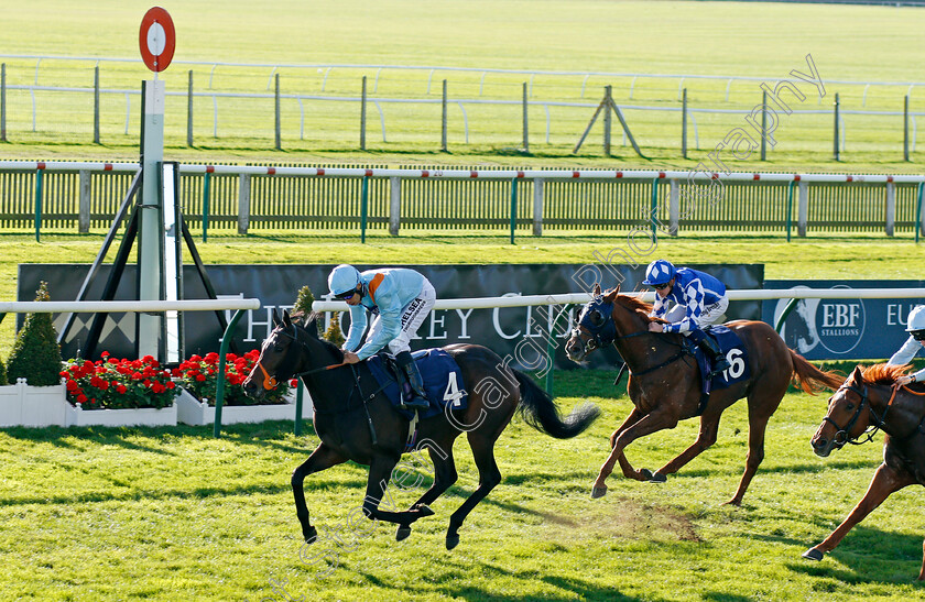 Lexington-Grace-0004 
 LEXINGTON GRACE (Sean Levey) wins The Newmarket Equine Security Nursery Newmarket 25 Oct 2017 - Pic Steven Cargill / Racingfotos.com